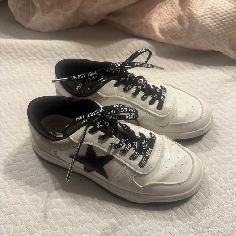Vintage Havana White and Black Athletic Shoes